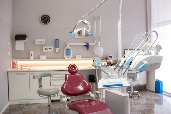 Echipamente — Tehnologie modernă: scaner 3D și radiografie digitală